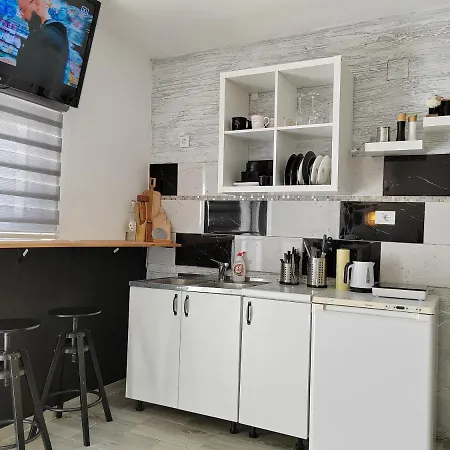 Nora 2 Appartamento Sremska Mitrovica