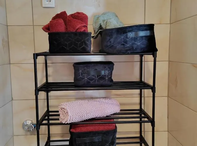 Nora 2 * 斯雷姆斯卡米特罗维察